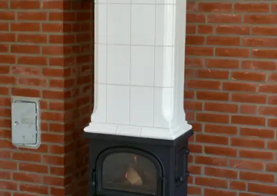 Leistungsstarker Gussofen mit Keramik-Aufsatzspeicher.